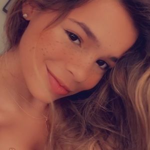 Meet your Posher, Valeria